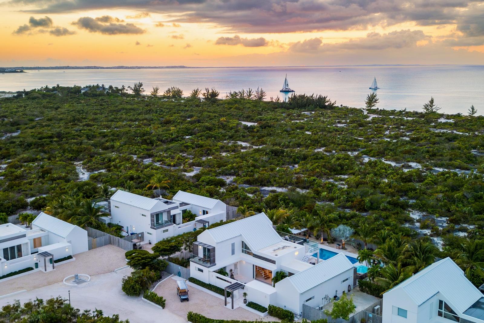 5 Bedroom Ocean-View Villa 15 for Sale, Sunset Beach Villas, Leeward, Providenciales, Turks & Caicos — photo 2