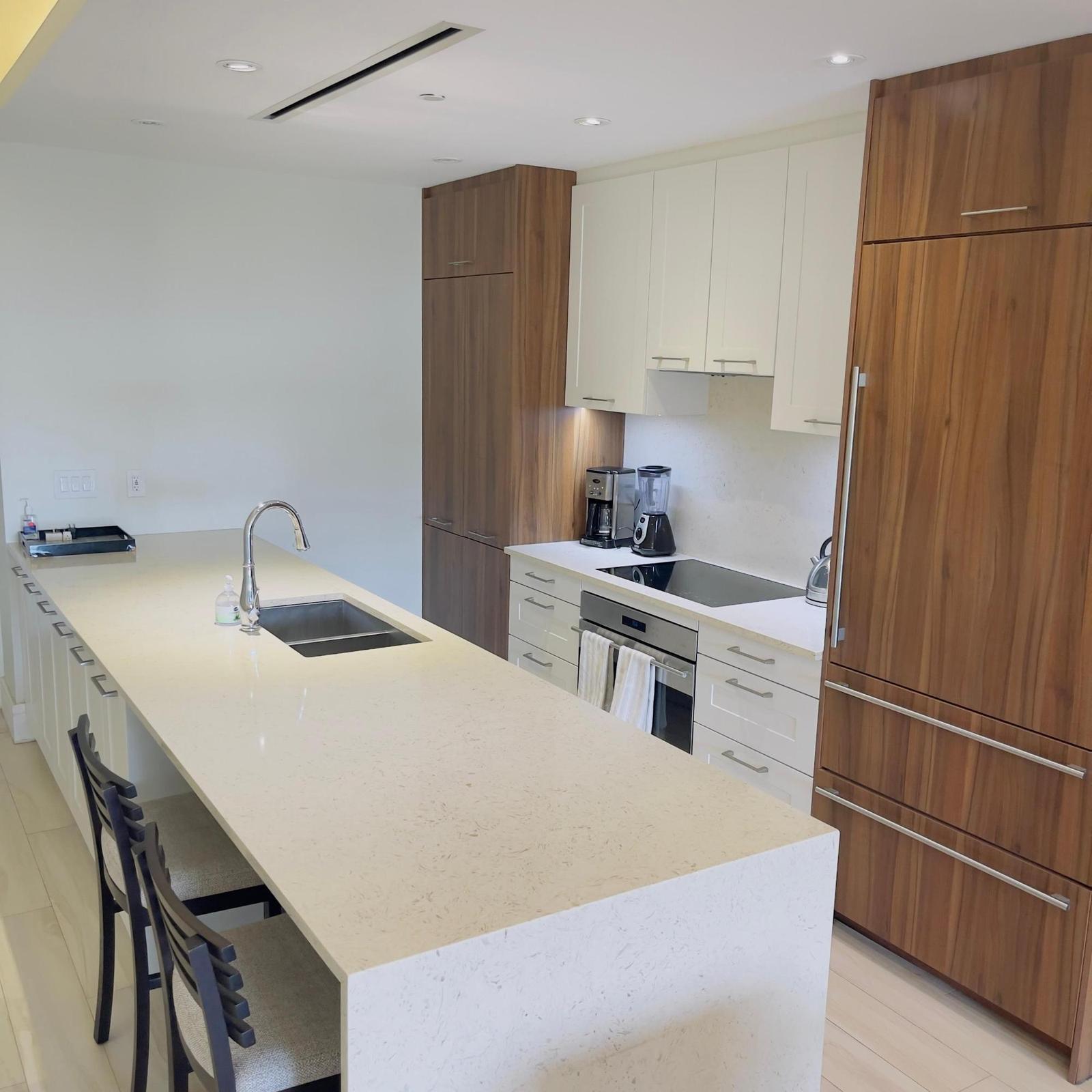 2-bedroom apartment in West Bay Street, Nassau — photo 3