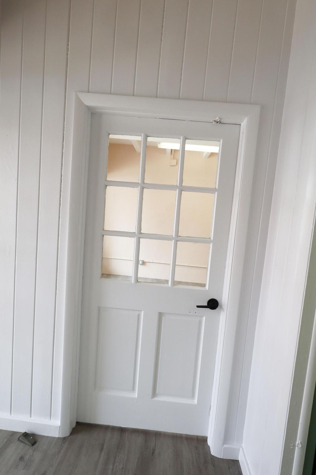 Affordable commercial space in a convenient downtown Christiansted location, directly across from Market Square and the Post Office. — photo 4