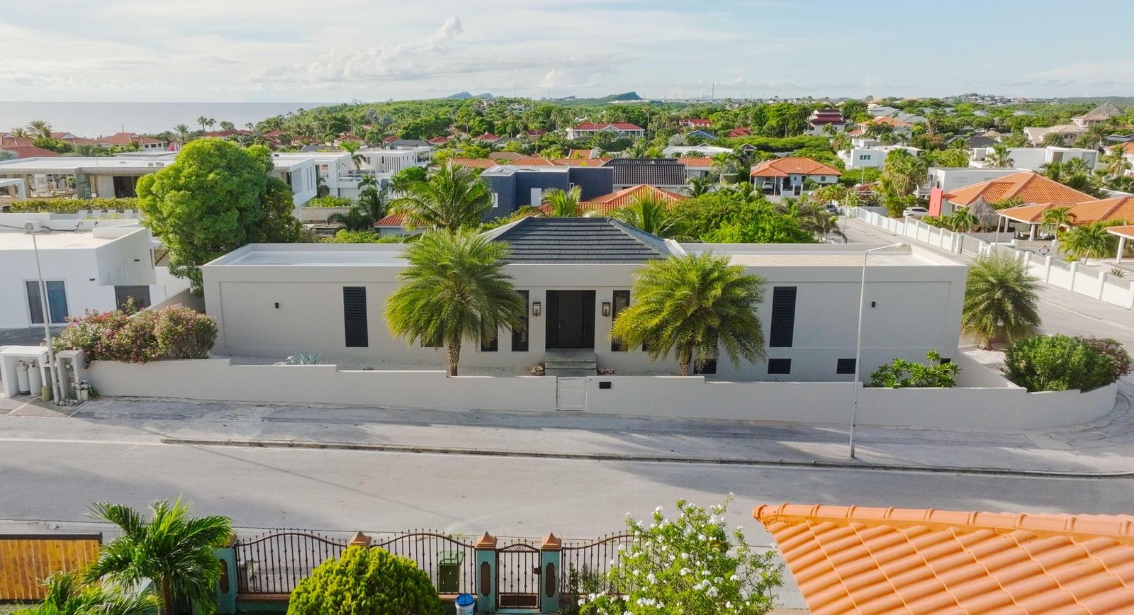 3 Bedroom Villa in Vista Royal, Curaçao — photo 1
