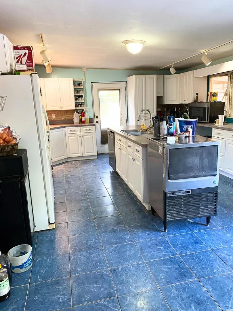 549 Work & Rest Co - US Virgin Islands — photo 4
