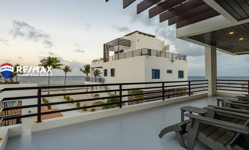 Caribbean Seafront Luxury Condo at Blu Zen - Caye Caulker — photo 2