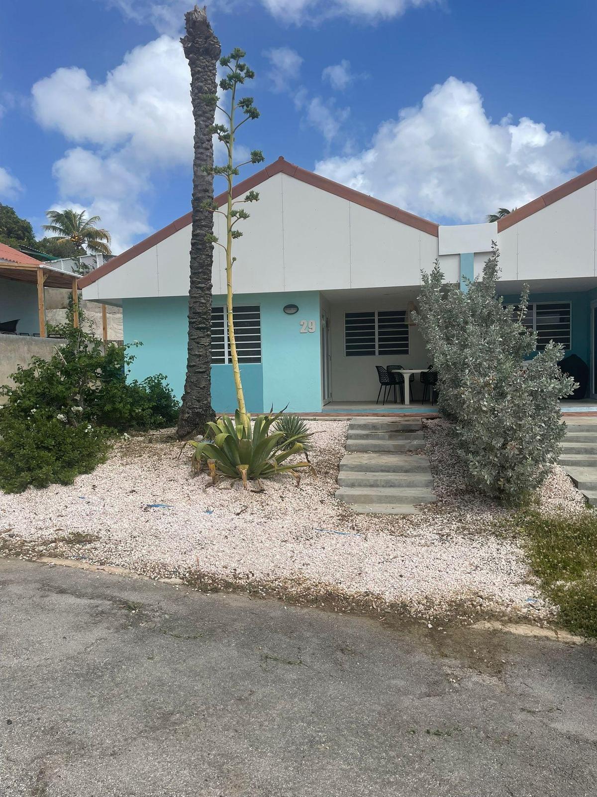 Dominguito – Fixer Upper with Separate Apartment — photo 1