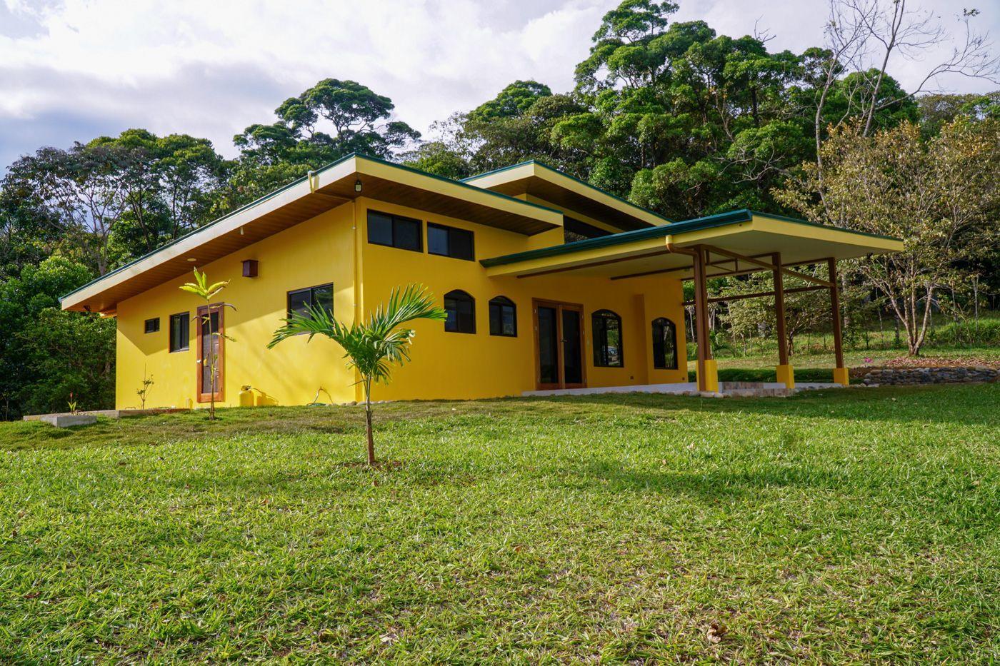 2 Bedroom Home for Sale, Rivas, San Isidro de el General, Perez Zeledon, San Jose, Costa Rica — photo 1