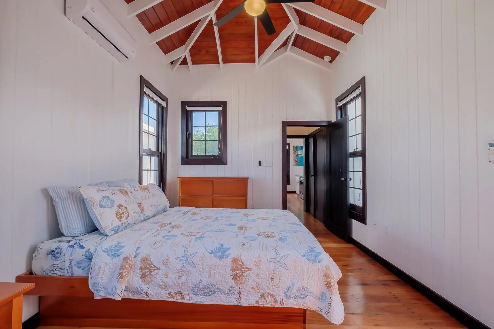 Fully Furnished Turtleback-Style Home with Pool & BTB License – Mahogany Bay Village — photo 4