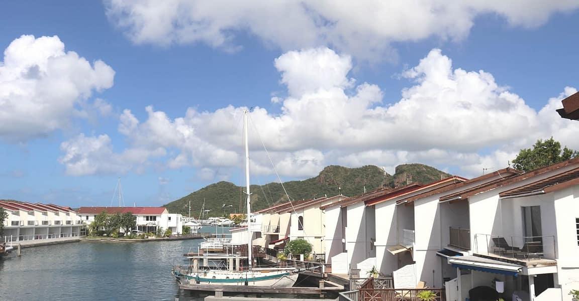 2-bedroom waterfront villa in Jolly Harbour (South Finger), Antigua — photo 2