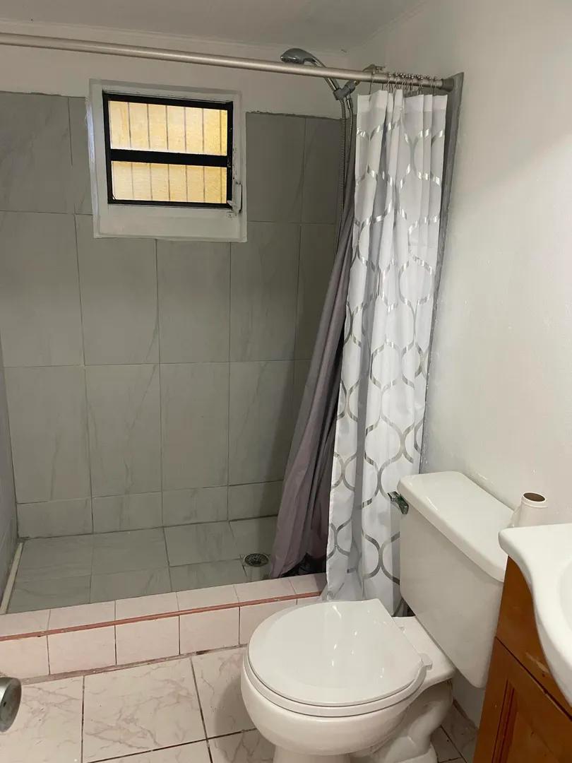 1 Bed 1 Bath Apartment in Anna's Retreat — photo 5
