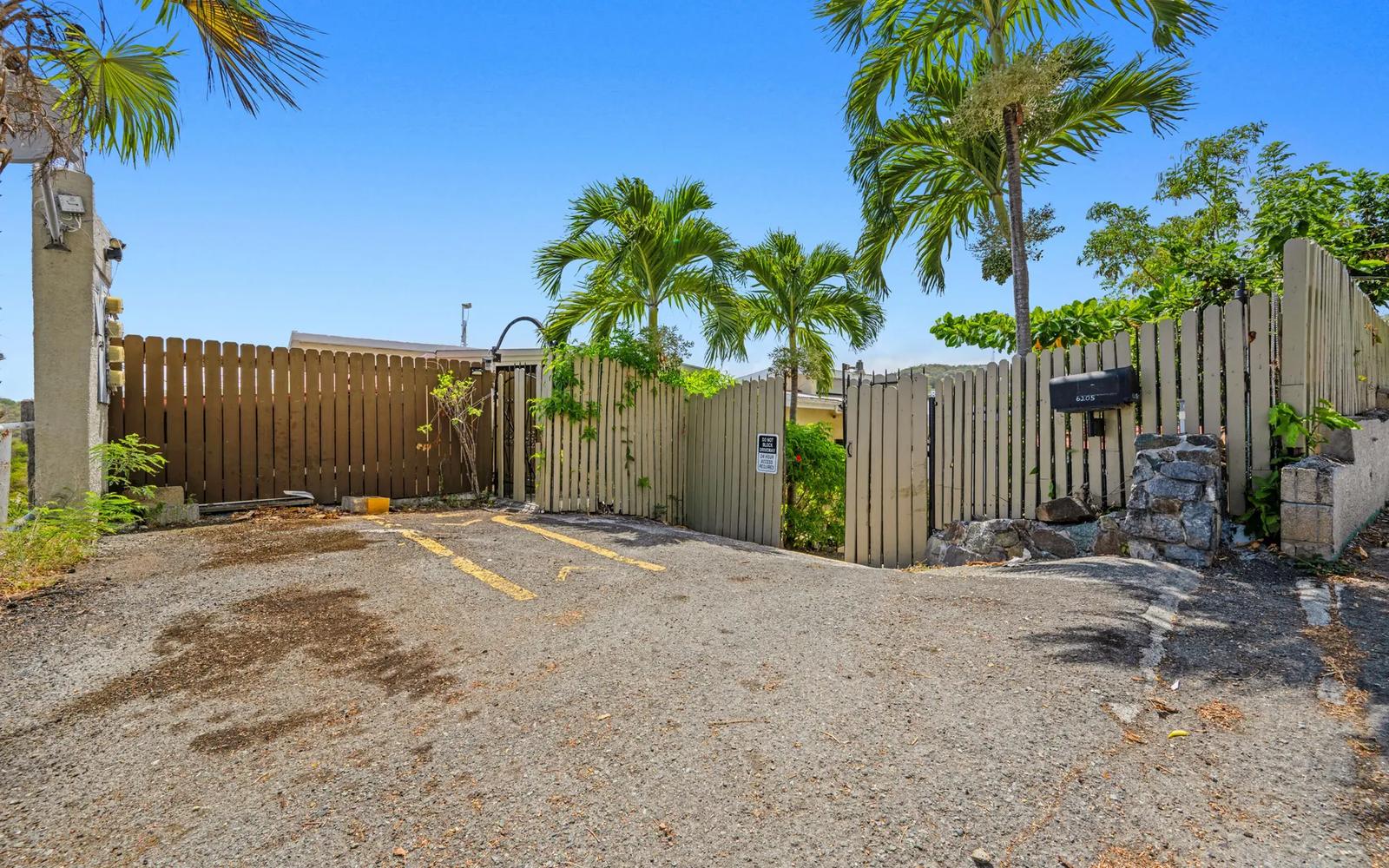 6-Unit Investment Property with Ocean Views on St. Thomas — photo 4