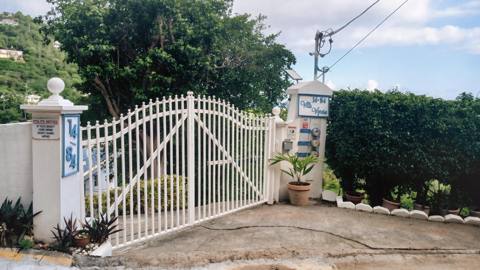 2-bedroom apartment in Frenchman Bay, St. Thomas — photo 1
