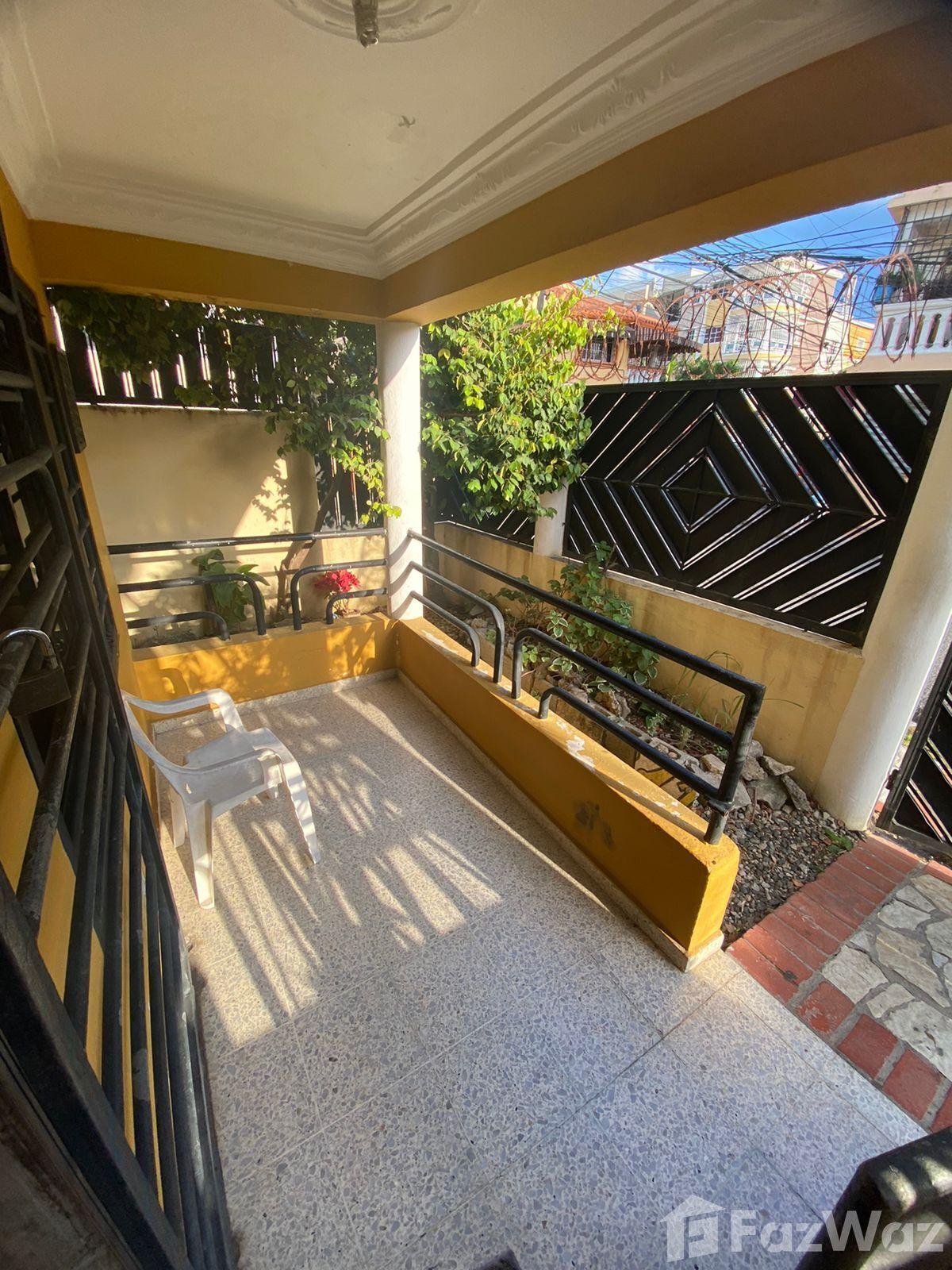 Two-story house for sale in the Vista Hermosa Sector, Santo Domingo Este — photo 3