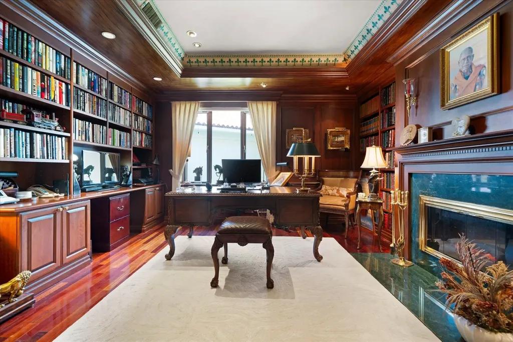 3-bedroom penthouse in Paradise Island with pool view — photo 5