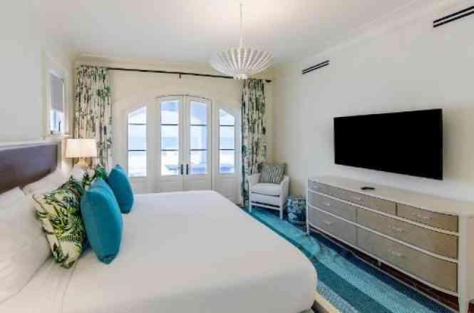 Beachfront Property Ambergris Cay — photo 5