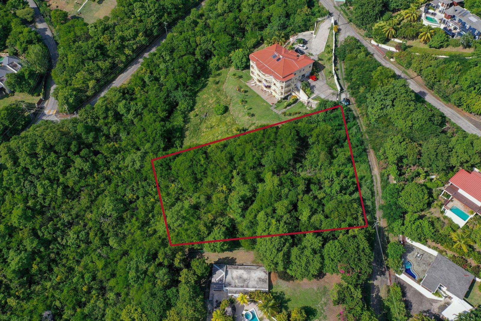 0.93-acre land lot in Golf Park, Cap Estate, Saint Lucia — photo 3