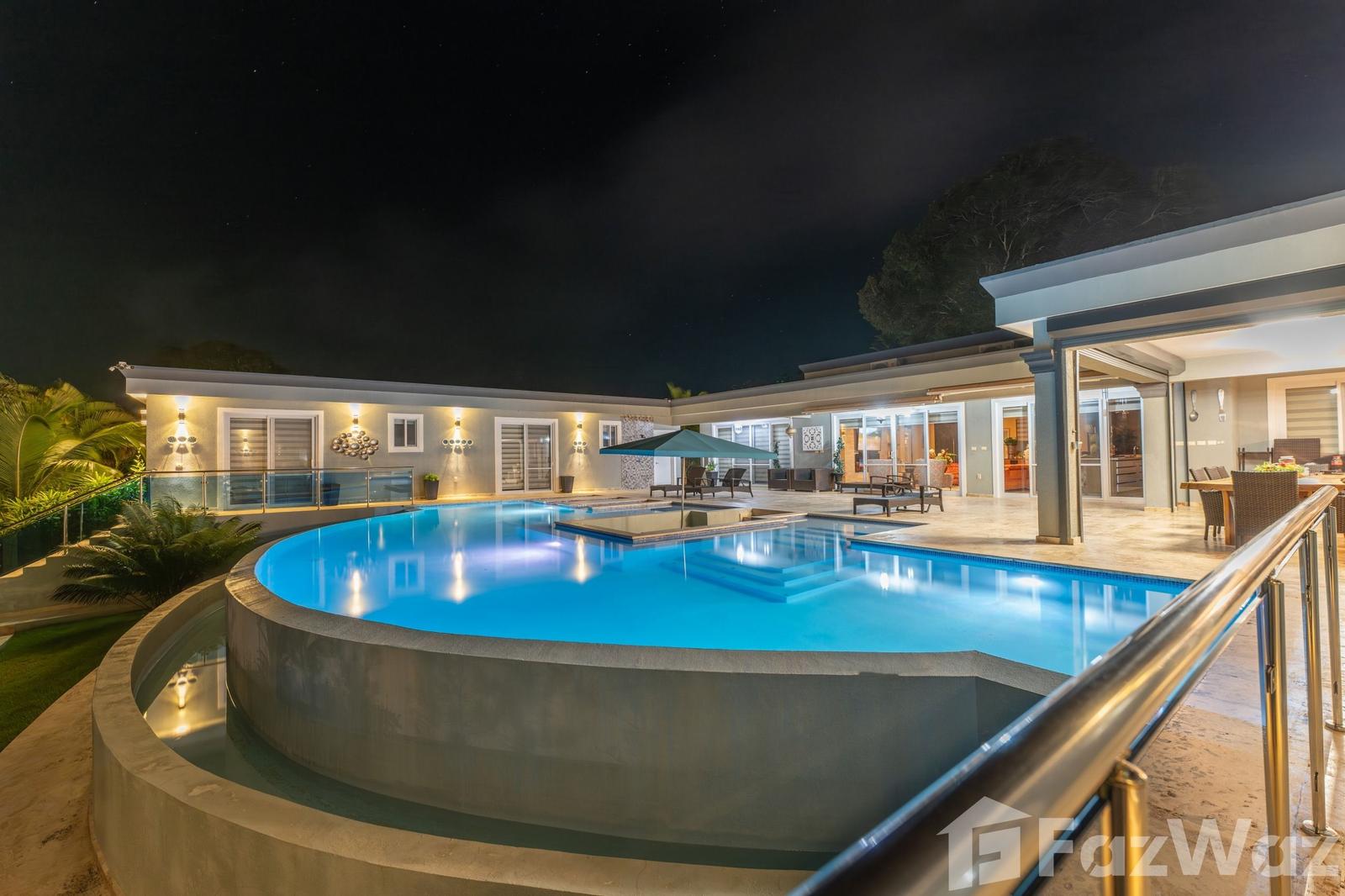 Beautiful 5 BR Luxury Villa for Sale Casa Linda V5895RCL — photo 2