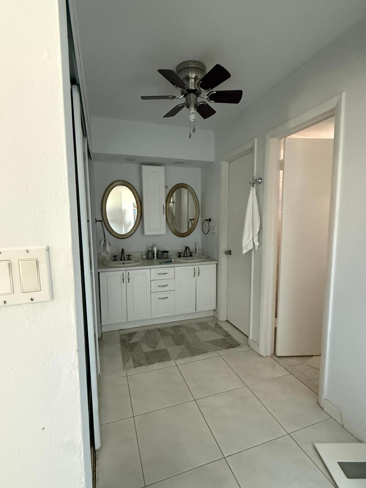2-bedroom apartment in Harbour House Towers, Grand Bahama — photo 4