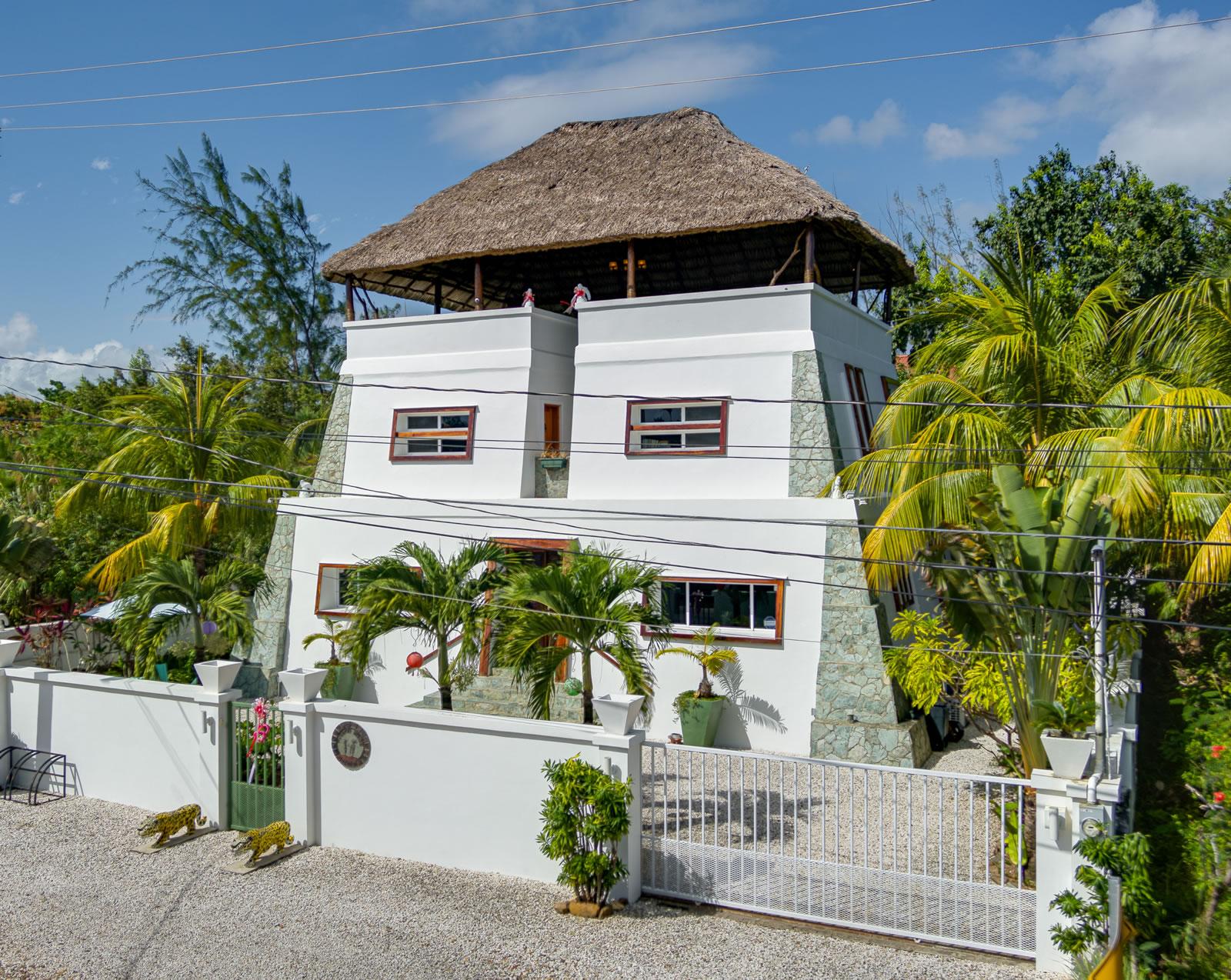 2 Bedroom Home for Sale, Main Road, Placencia Village, Placencia, Belize — photo 2
