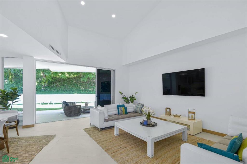 Newly built 5 bedroom home in Del Bosque, Los Suenos Resort, Jaco, Costa Rica — photo 3
