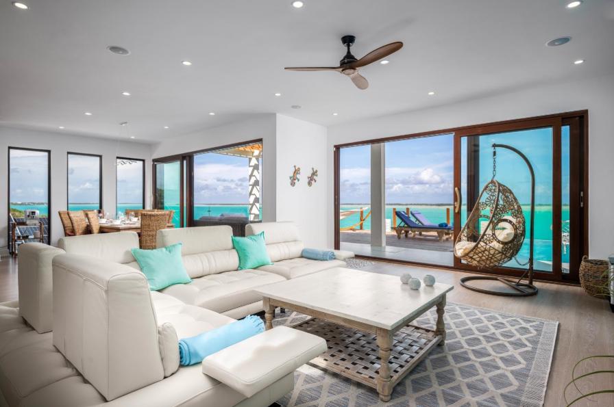 Rocky Top - 3 Bed, 2 Bath Villa in Bottle Creek, North Caicos — photo 5