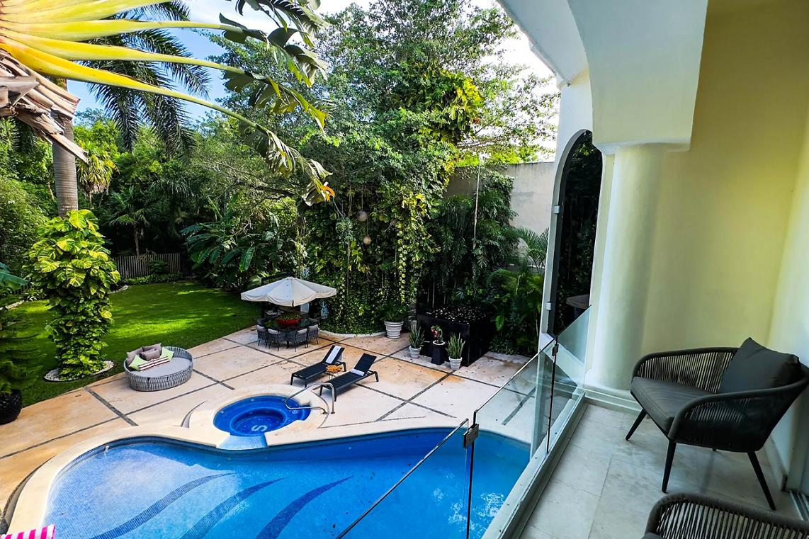 Casa Giardino Playacar Luxury 4BR Villa — photo 2