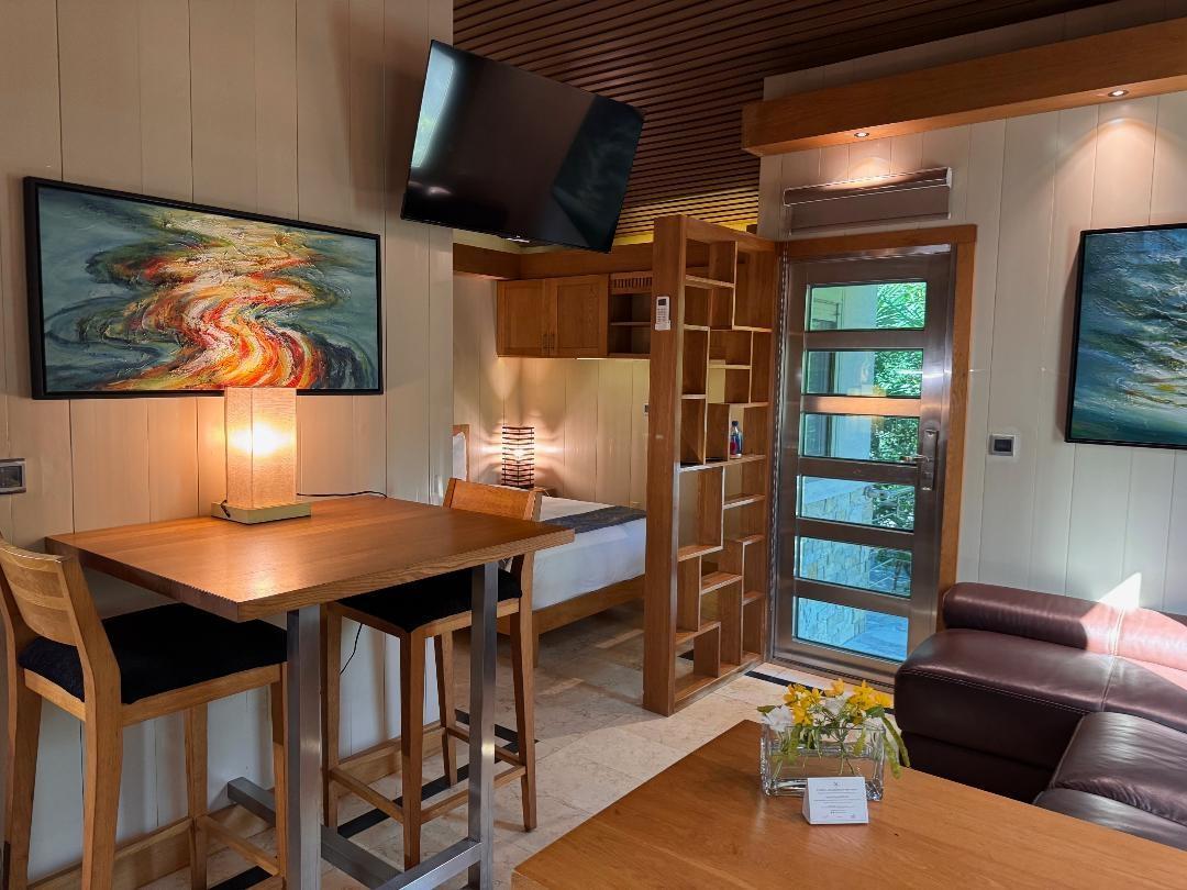 Renovated One Marlin Unit — photo 4