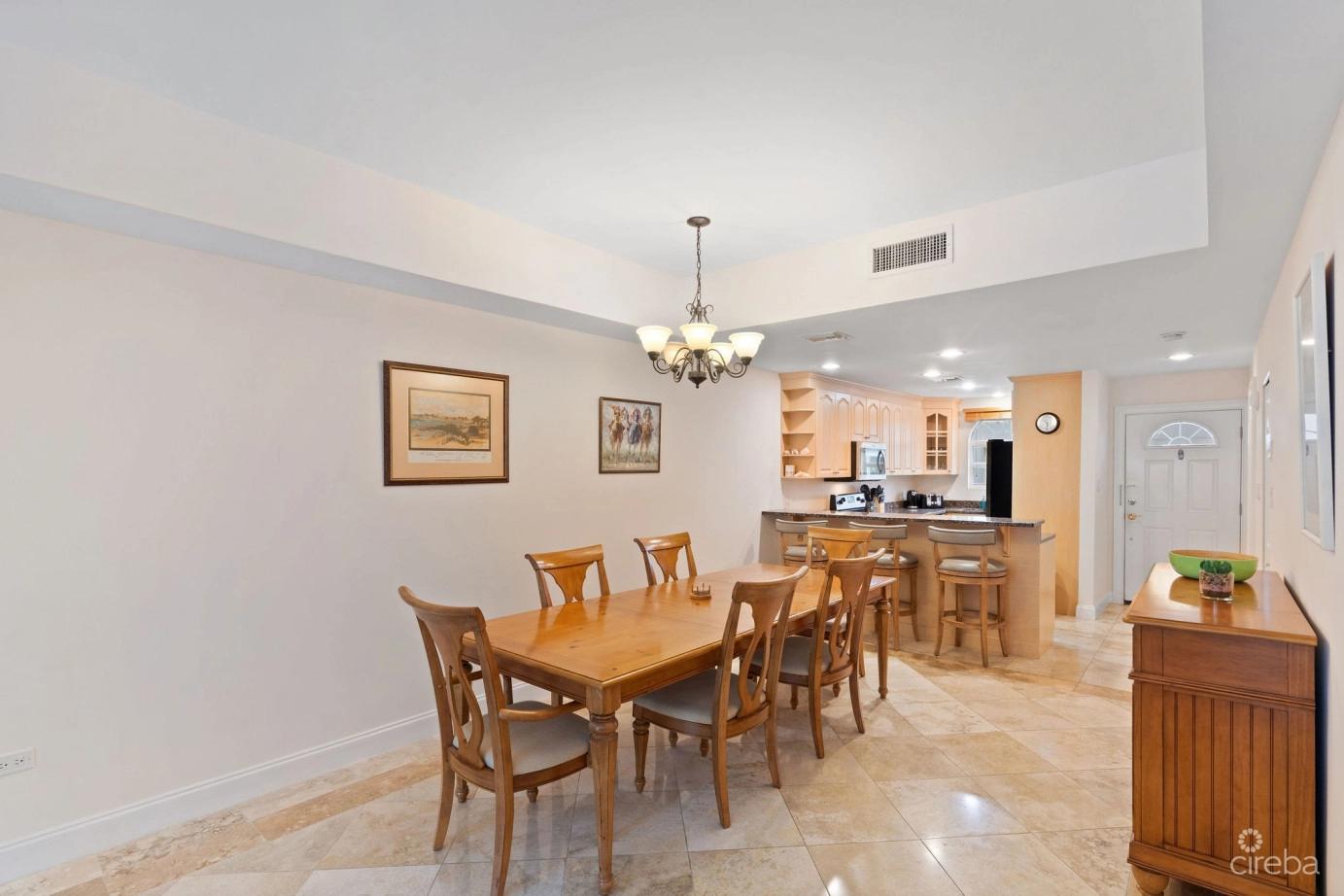 2-bedroom townhouse in Windsor Village 28, Cayman Islands — photo 3