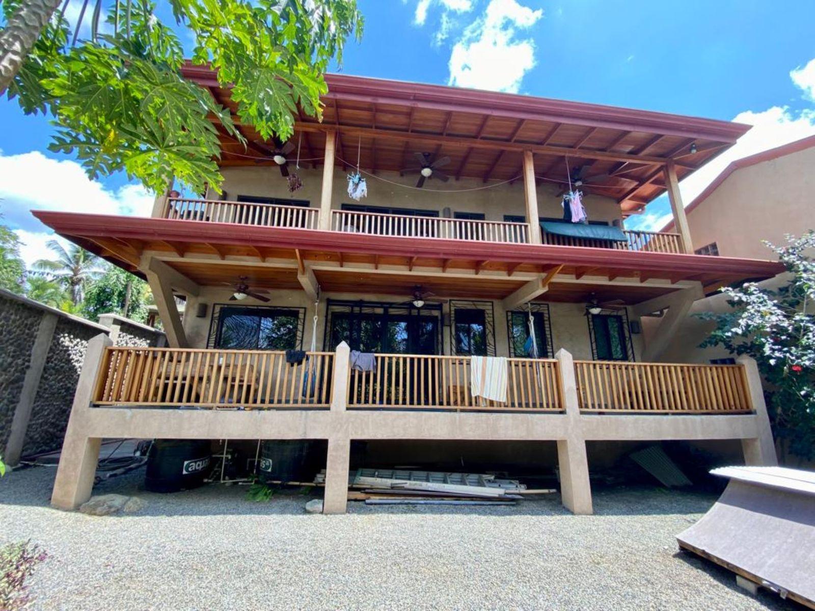 6 Bedroom Residential/Commercial Property for Sale, Dominical, Puntarenas, Costa Rica — photo 1