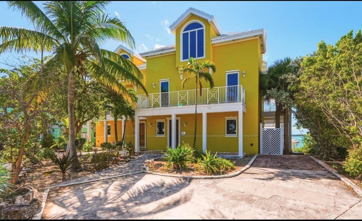 Gorgeous Waterfront Villa for Sale in Exuma Bahamas — photo 4