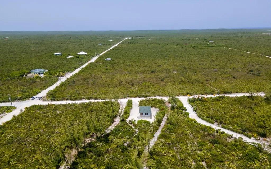 1-bedroom cottage in Long Island, Bahamas — photo 3