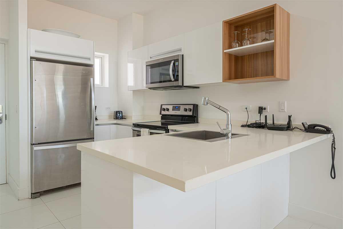 2-bedroom apartment in Palm Beach, Aruba — photo 2