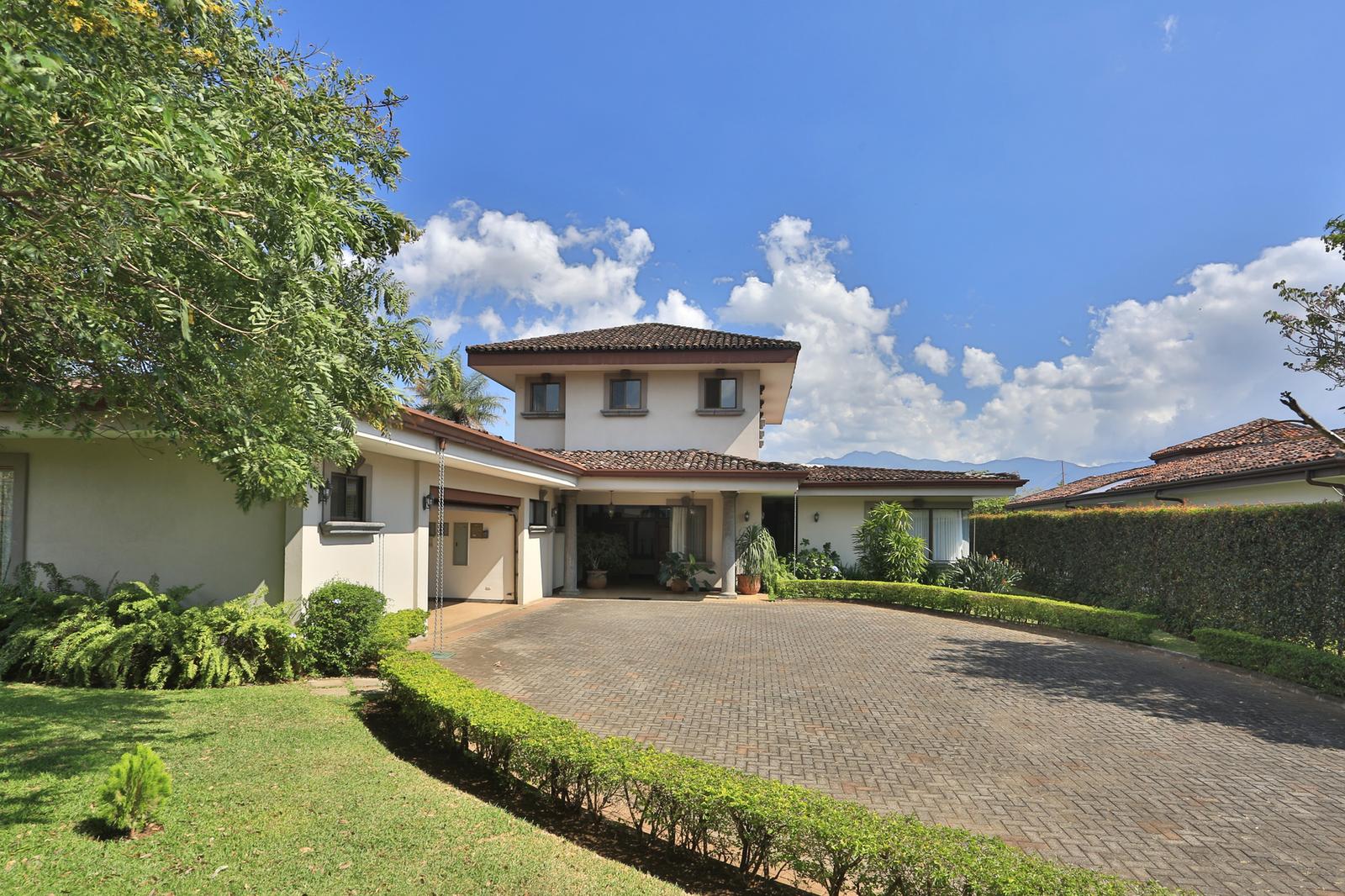 4 Bedroom House for Sale in La Canada, Santa Ana, Costa Rica — photo 1