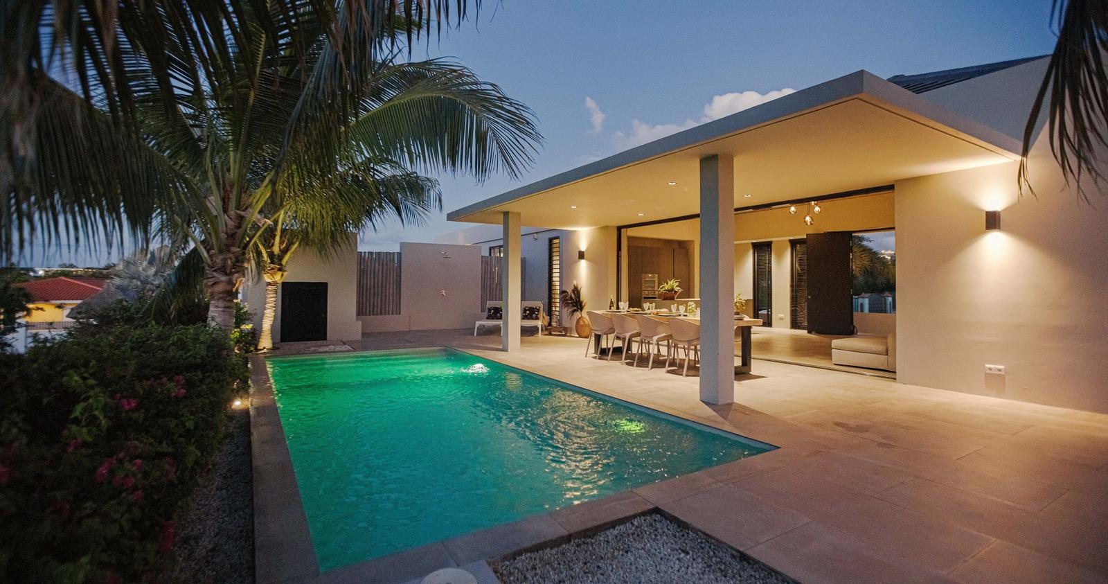 Vista Royal Villa, 4-bedroom house in Curaçao — photo 1