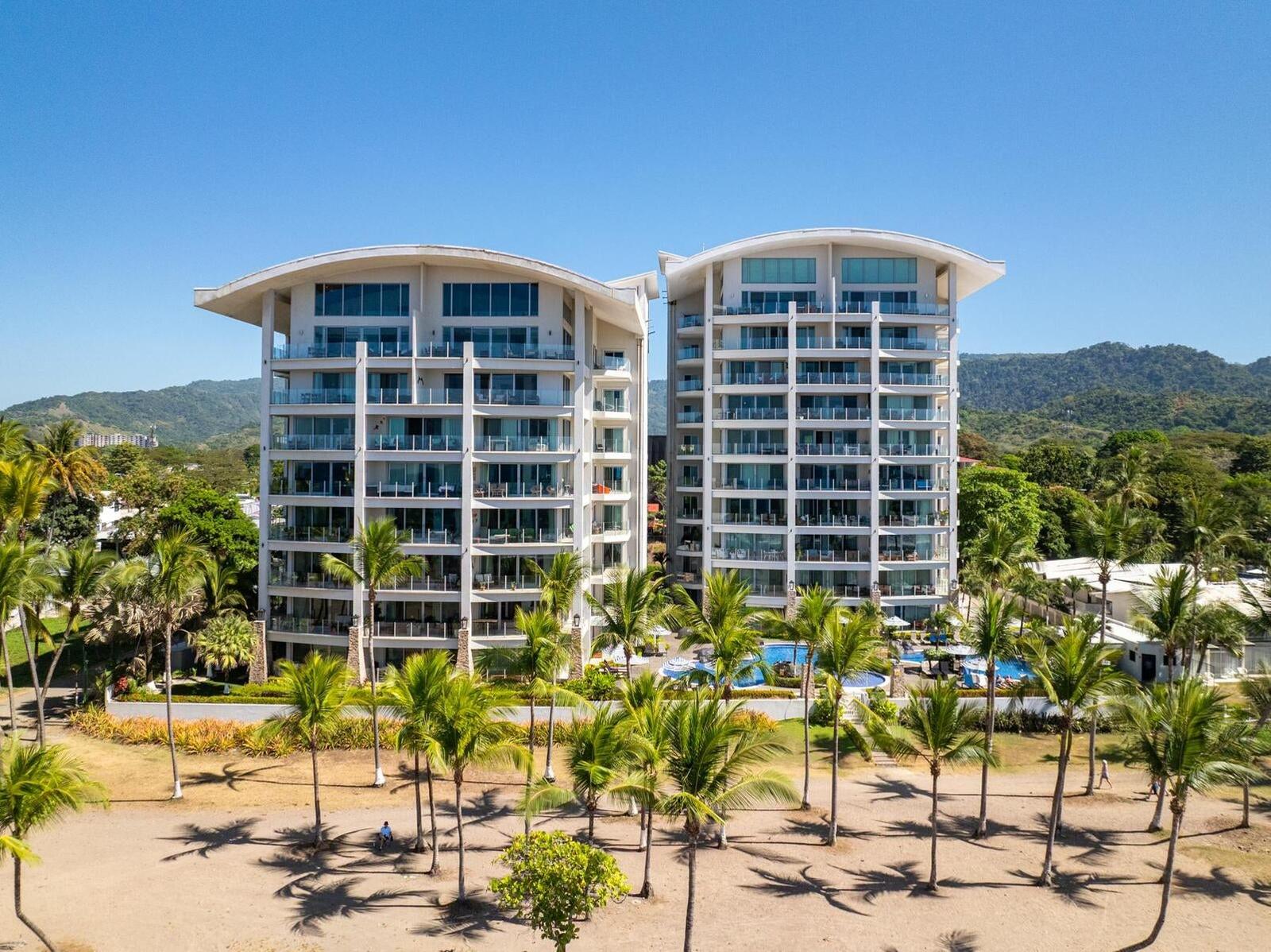 3 Bedroom Beachfront Condo for Sale, Diamante del Sol, Jaco, Puntarenas, Costa Rica — photo 1