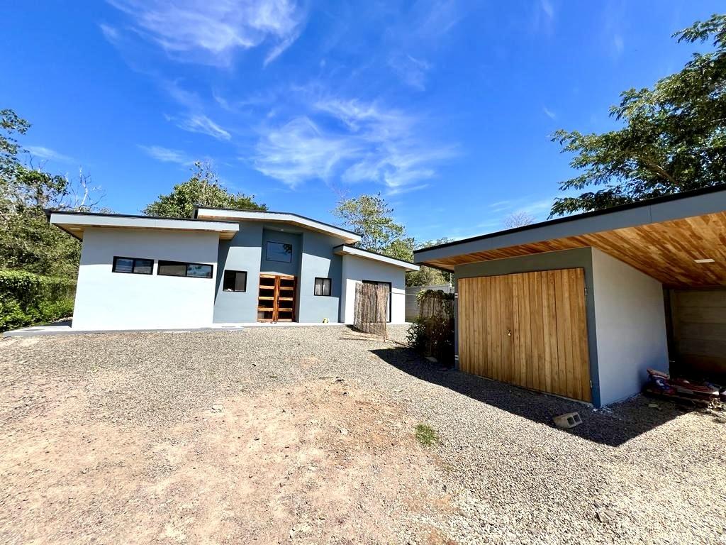 4 Bedroom Home for Sale, Salinitas, Playa Grande, Guanacaste, Costa Rica — photo 2