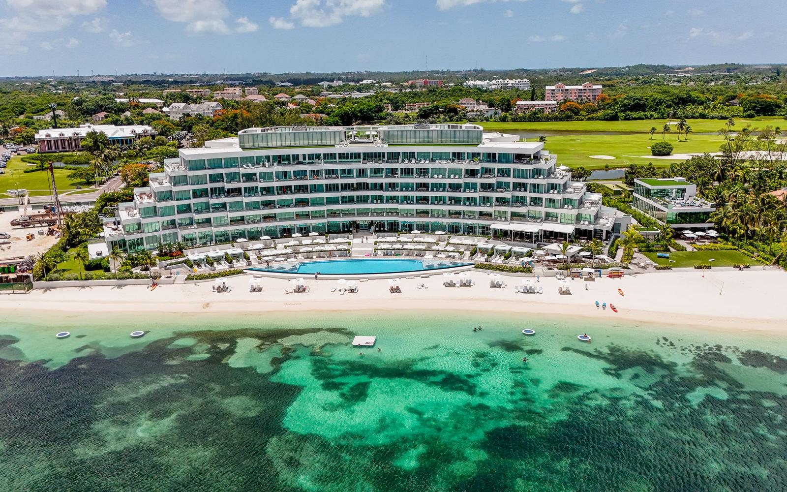 1-bedroom suite in Goldwynn Resort, Cable Beach, Bahamas — photo 1