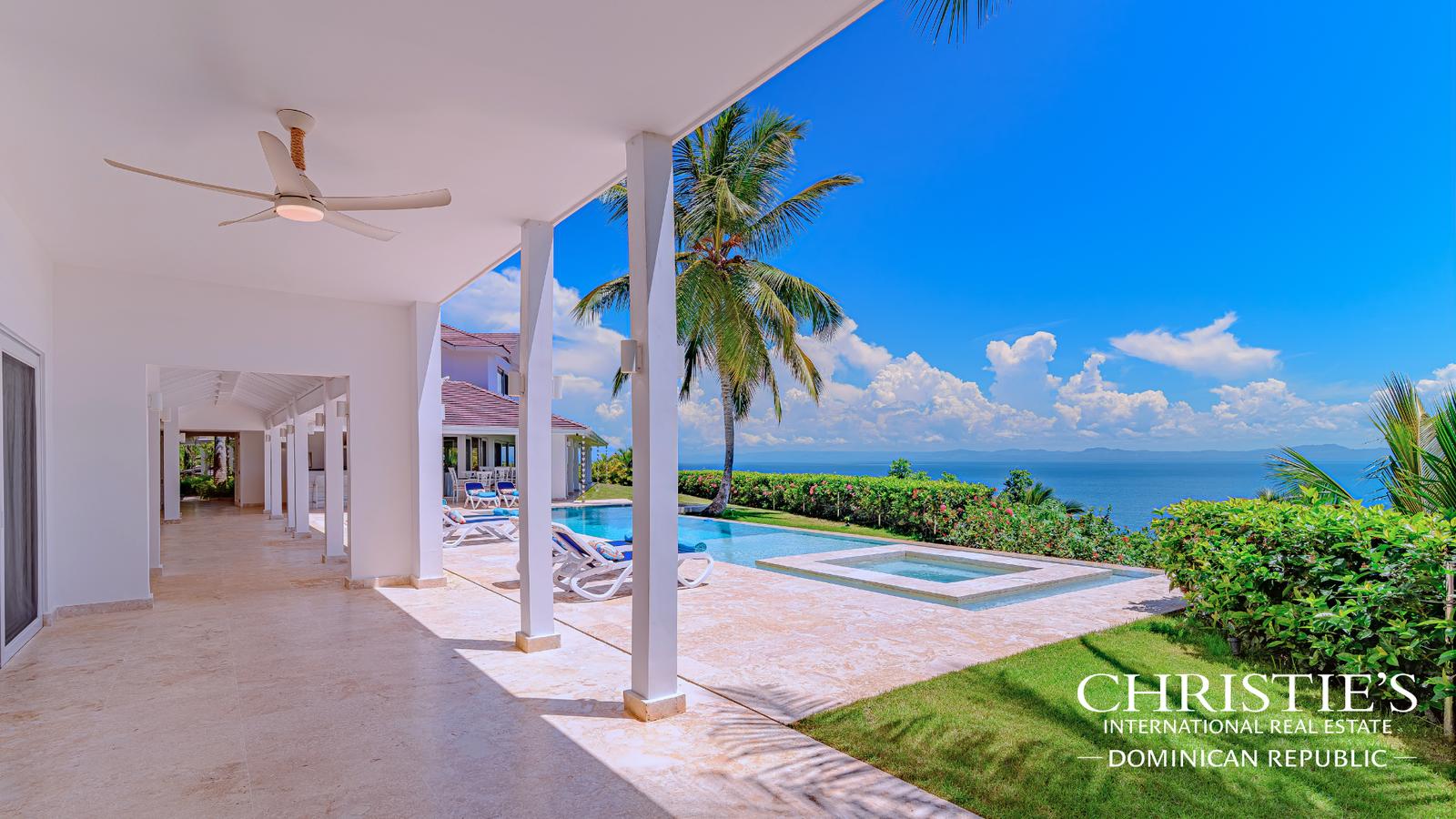 Luxury Ocean View Villa in the Puerto Bahía Resort Community — photo 1