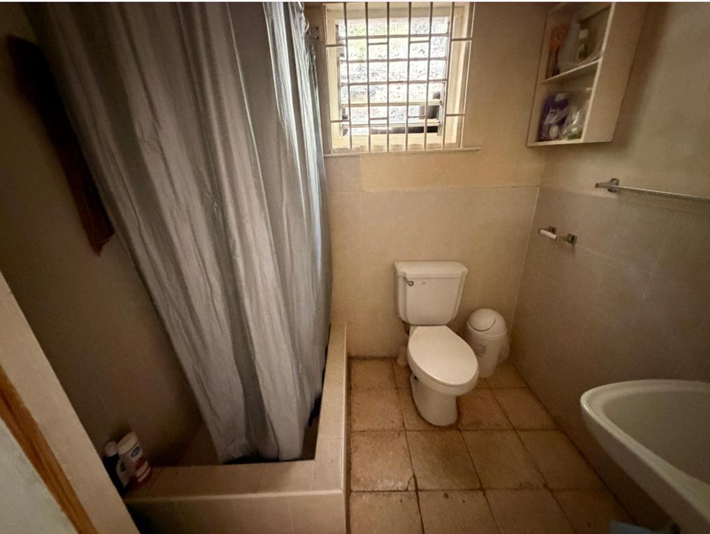 1 St. Jago Hills 3BR Home in Jamaica — photo 5