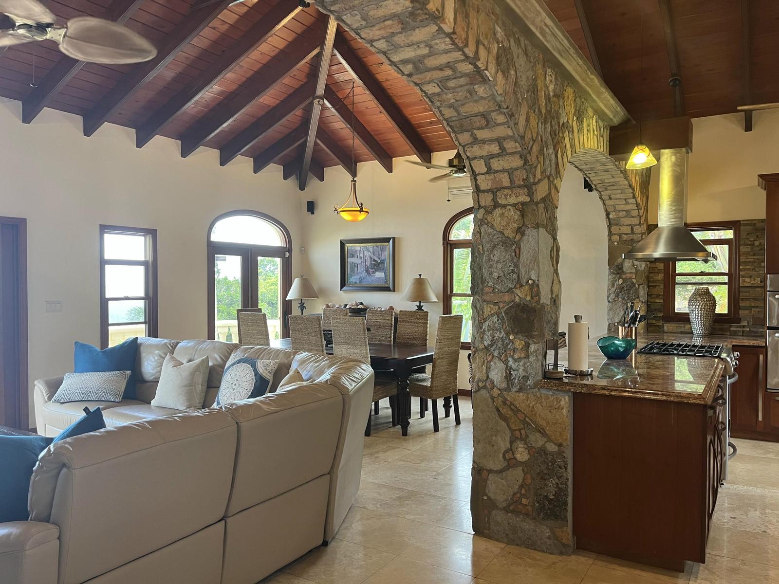 6-bedroom single family home in St. Thomas, Virgin Islands — photo 3