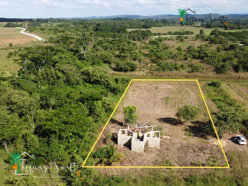 Partially Built 2-Bedroom Home on Large Lot in Santa Familia Village — photo 1