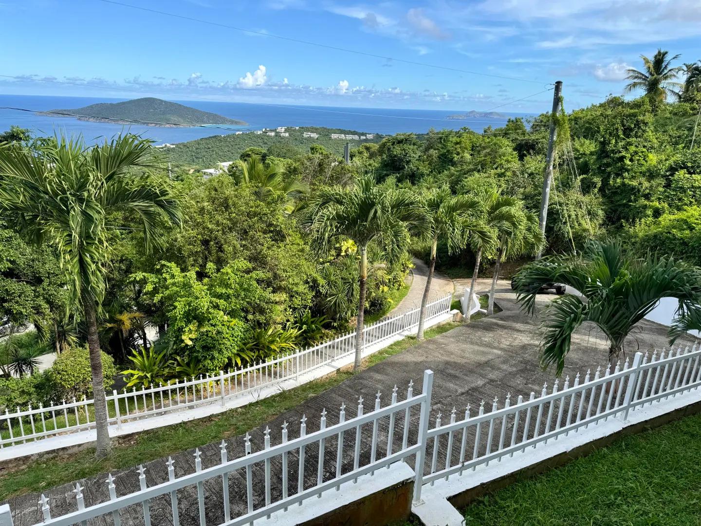 3 Beds 2 Baths 1,547 Sqft Villa in US Virgin Islands — photo 2