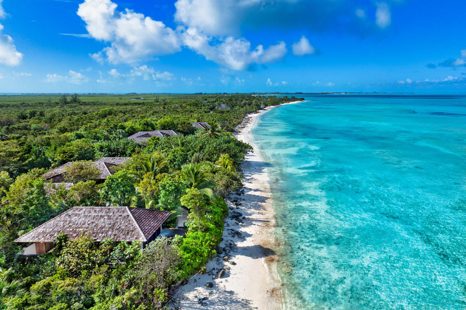 4 Bedroom Luxury Beachfront Home for Sale, Parrot Cay, Turks & Caicos — photo 4