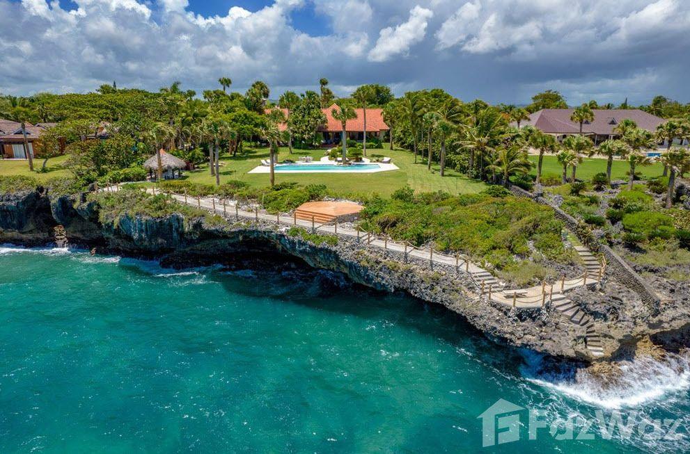 Sea Horse Ranch Stunning Oceanfront Villa V5819SHR in Sosua — photo 1