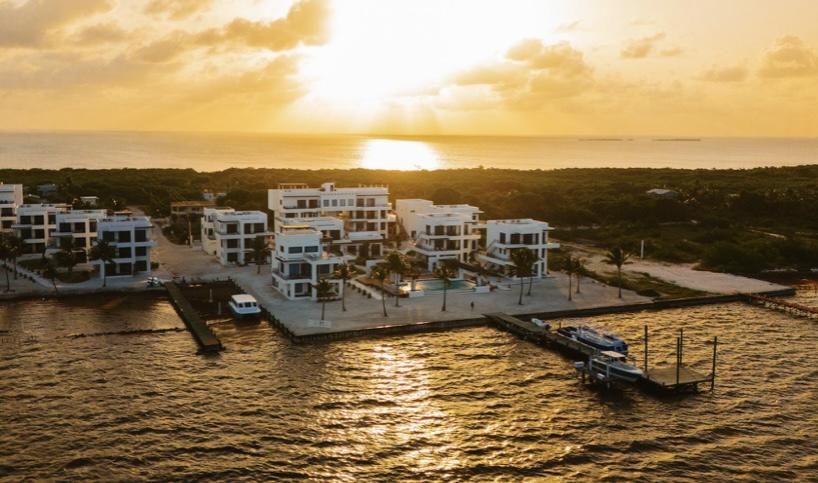 Caribbean Seafront Luxury Condo at Blu Zen - Caye Caulker — photo 3