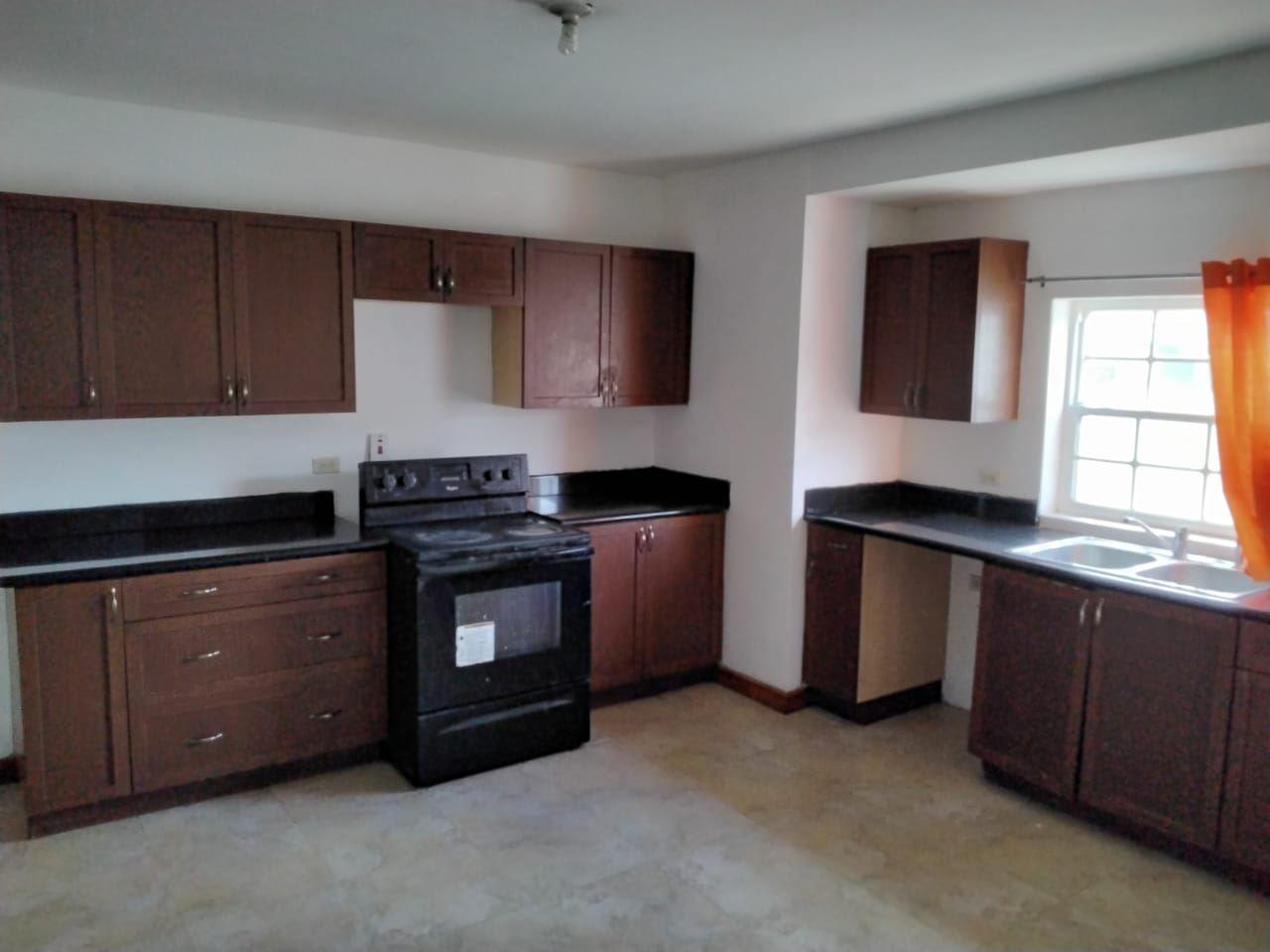 3-bedroom townhouse in Piarco, Larimar Villas — photo 5