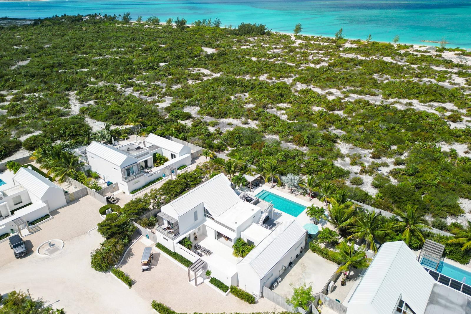 5 Bedroom Ocean-View Villa 15 for Sale, Sunset Beach Villas, Leeward, Providenciales, Turks & Caicos — photo 1