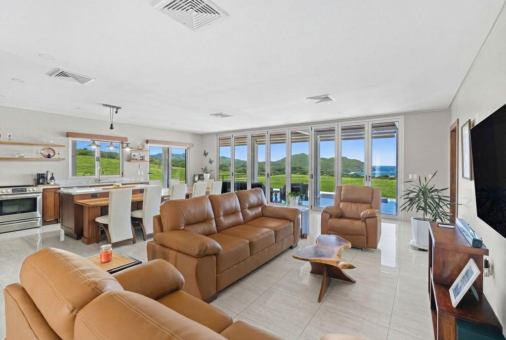 3 Bedroom Luxury Ocean View Villa for Sale in Isabella, Playas del Coco — photo 5