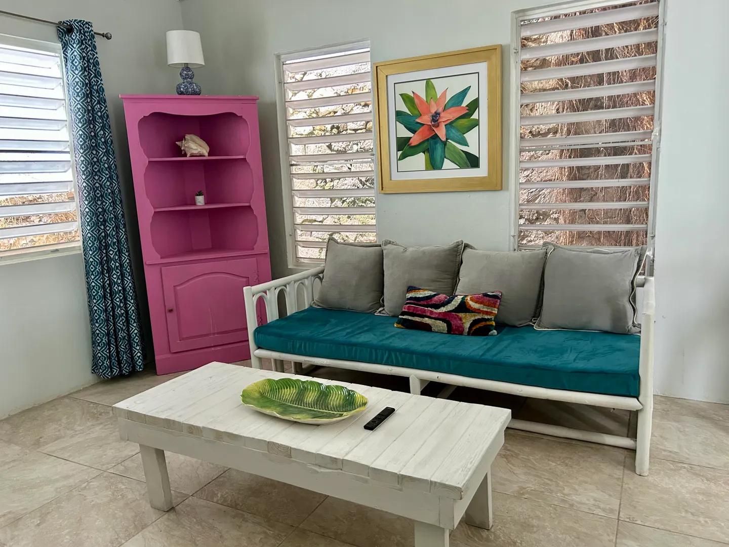 2 Bed, 1 Bath Apartment in Christiansted — photo 4