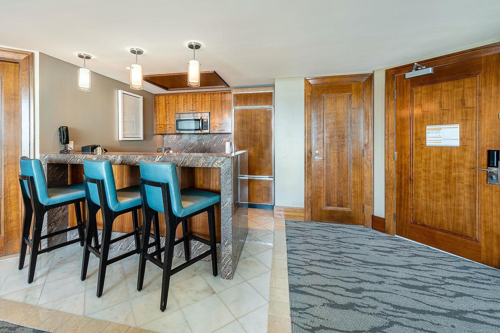 2‑bedroom apartment at The Reef at Atlantis — photo 4