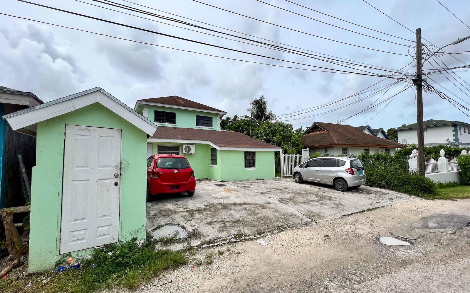 6 Bedroom Triplex for Sale in Soldier Road, Bahamas — photo 2