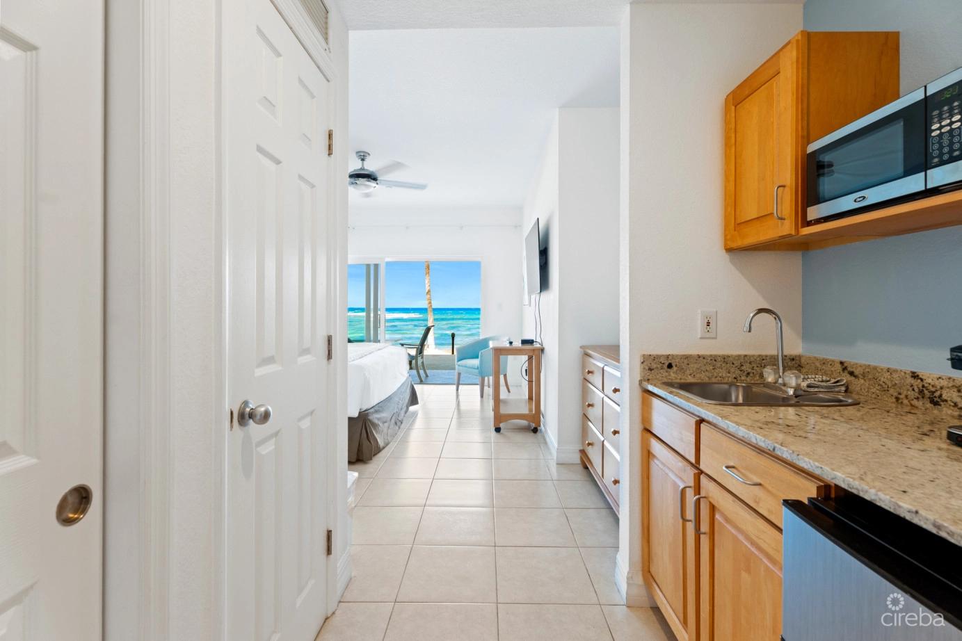 2-bedroom condo in East End, Grand Cayman — 50% ownership — photo 2