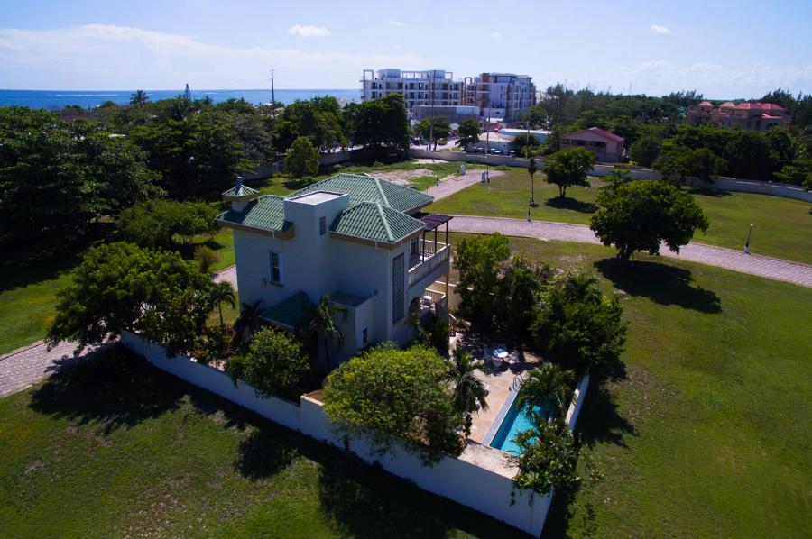 Joy House Belize 3BR Near Beach — photo 4